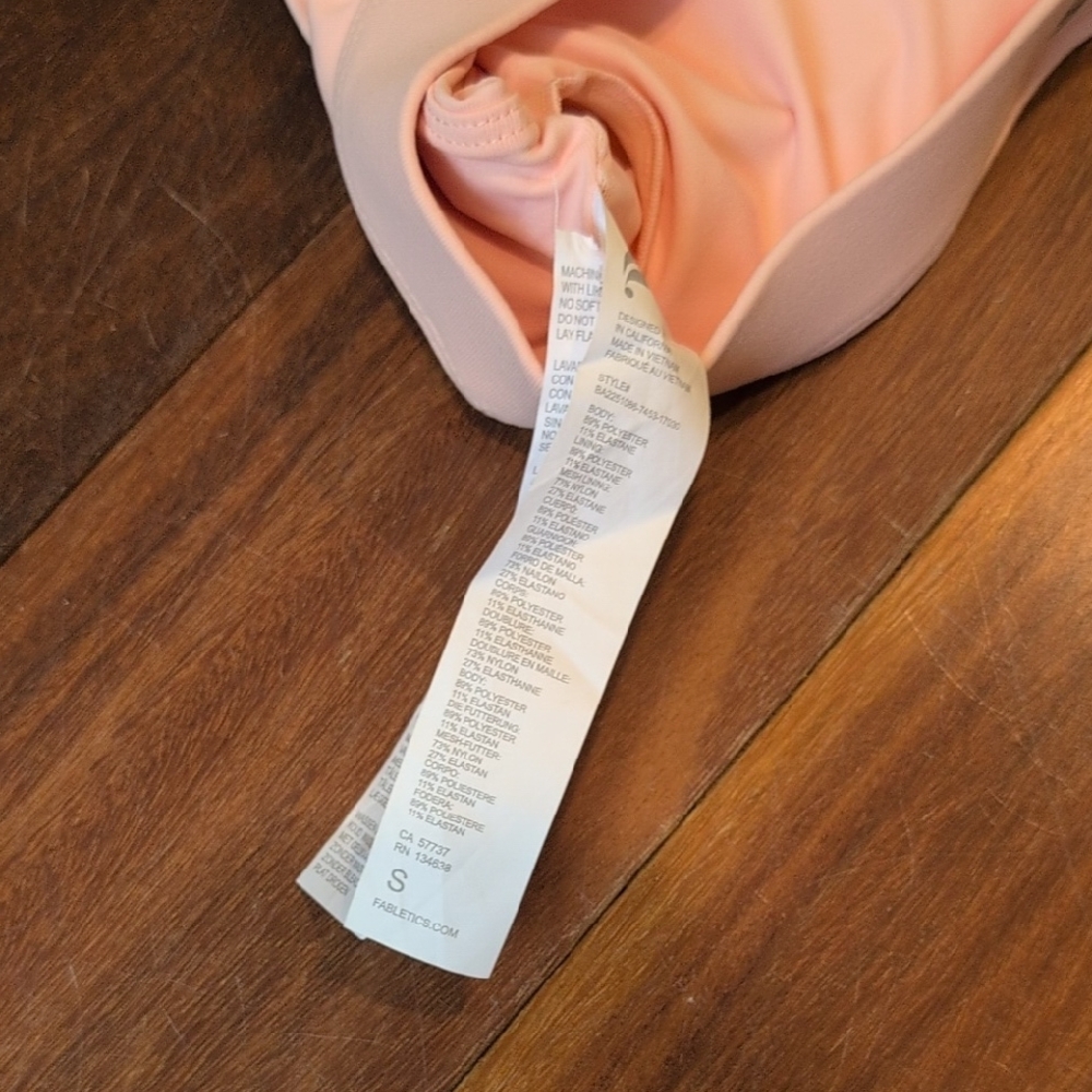 🌴Fabletics Blush Activewear Set - Picture 6 of 8